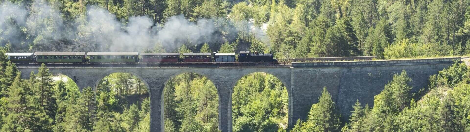 Trajet de train a vapeur