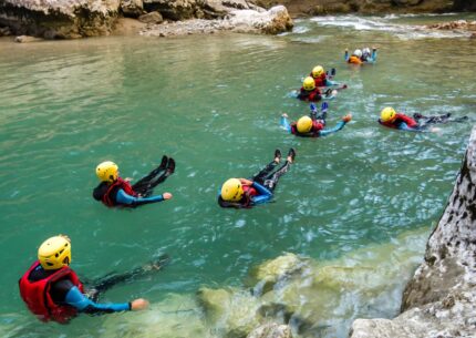 La randonnée aquatique en groupe