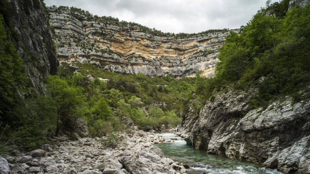view from the verdon river on the blanc martel trail