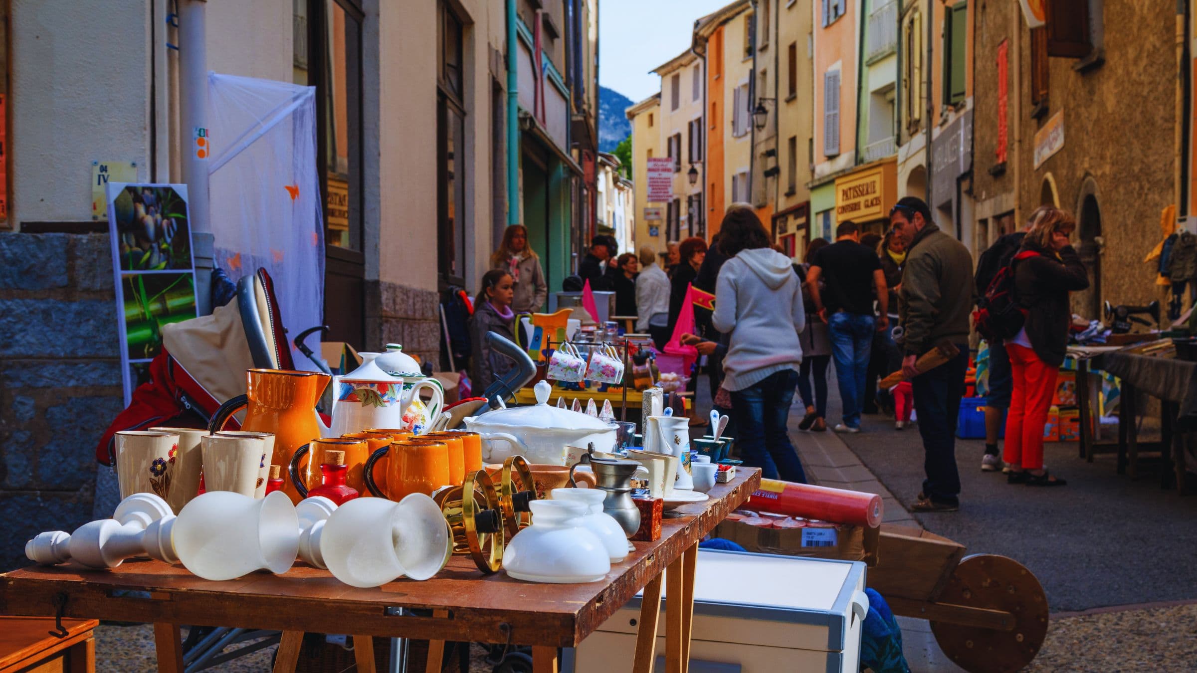 Foire_aux_puces_-®M._Simoulin-verdon