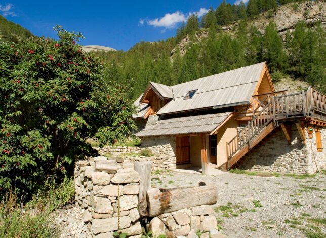 2026 - Fullwidth - Séjourner - Hébergements insolites dans le Verdon