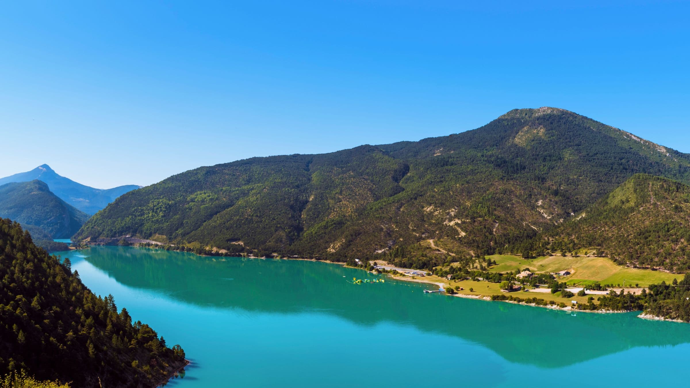 Lac de Castillon et de Sainte Croix -©Philippe Murtas