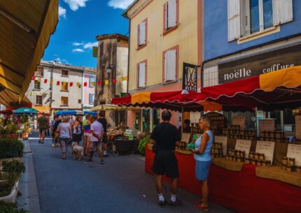 2026 - Fullwidth - Agenda - Les marchés de la semaine dans le Verdon