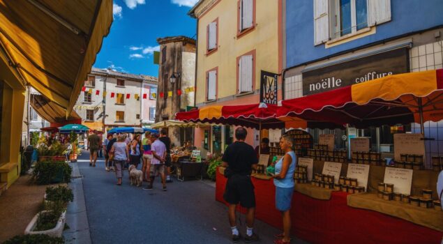 Cards - Les marchés de la semaine dans le Verdon